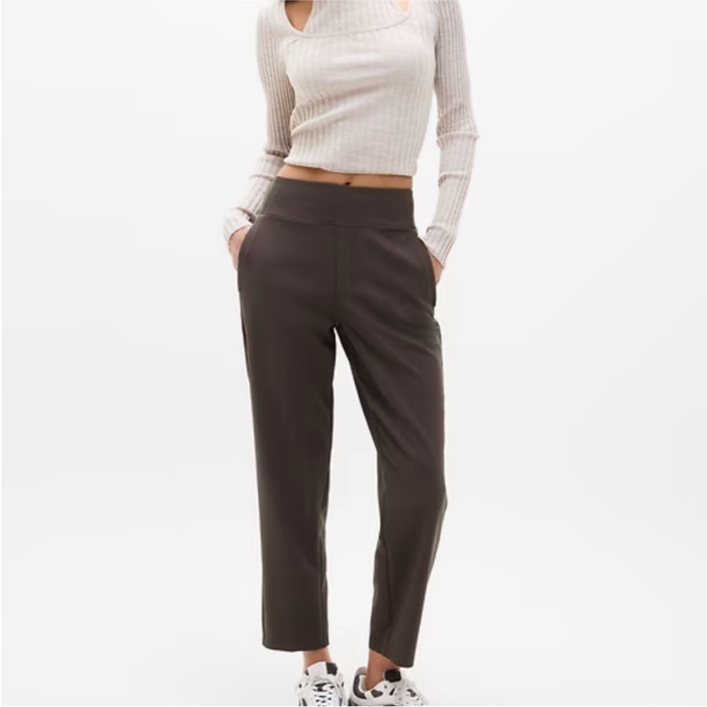 NWT Athleta Endless High Rise Pants in Truffle